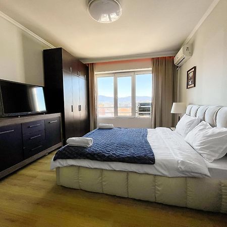 Amazing View Central 1 Bedroom Apartment Pazardsjik Eksteriør billede